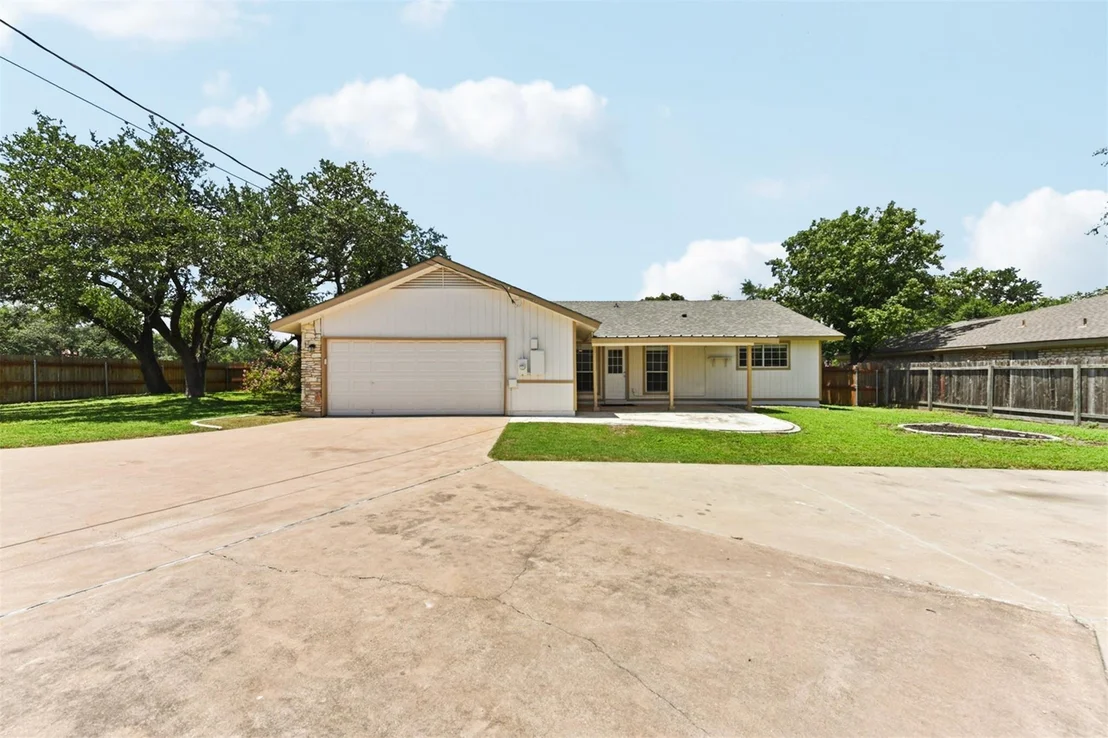 Photo of 8511 Slant Oak DR
