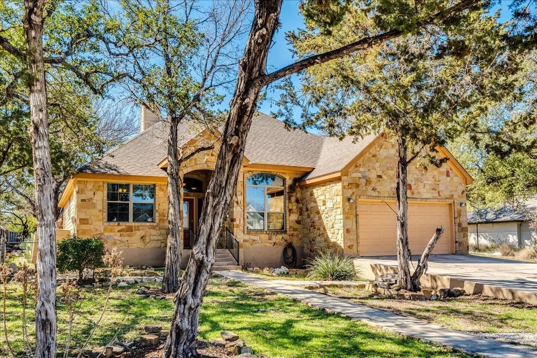 Photo of 11 Rhapsody LN