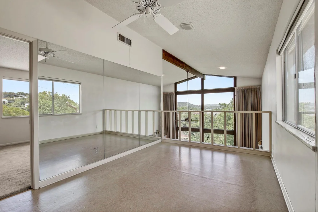 Photo of 203 Ridgewood RD