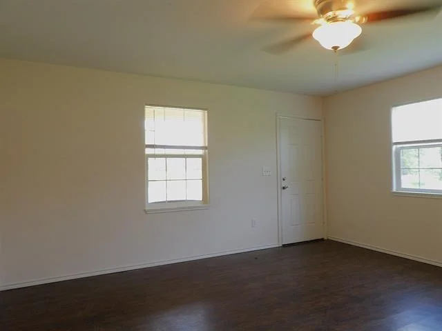 Photo of 1213 Willow DR