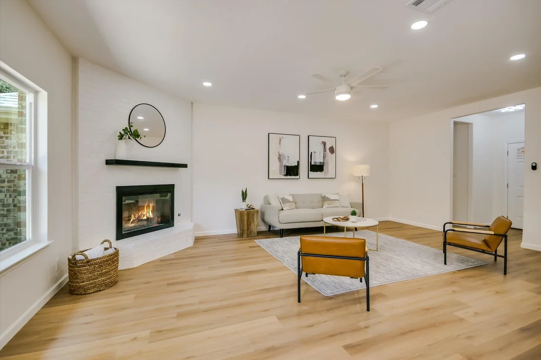 Photo of 104 CREEK DR