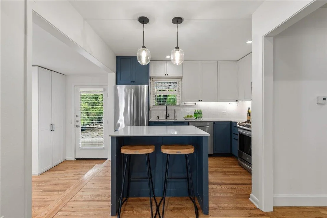 Photo of 5705 Duval ST