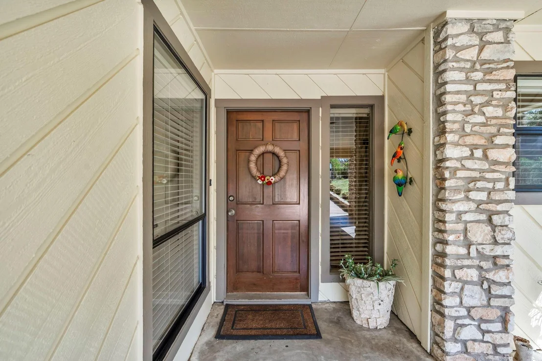 Photo of Unit 7 at 307 Crestview