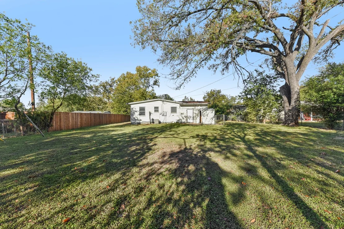 Photo of 1102 Jackson ST