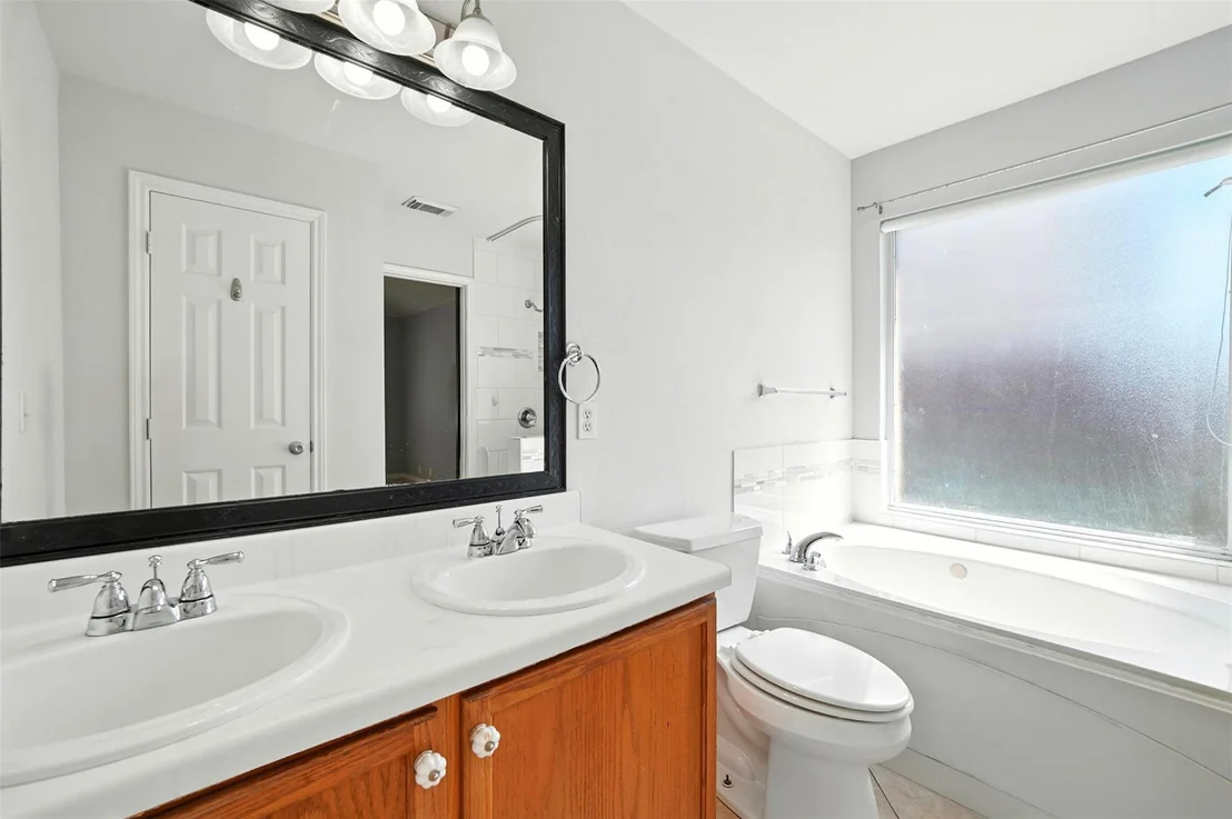 Photo of 1218 Mathias ST