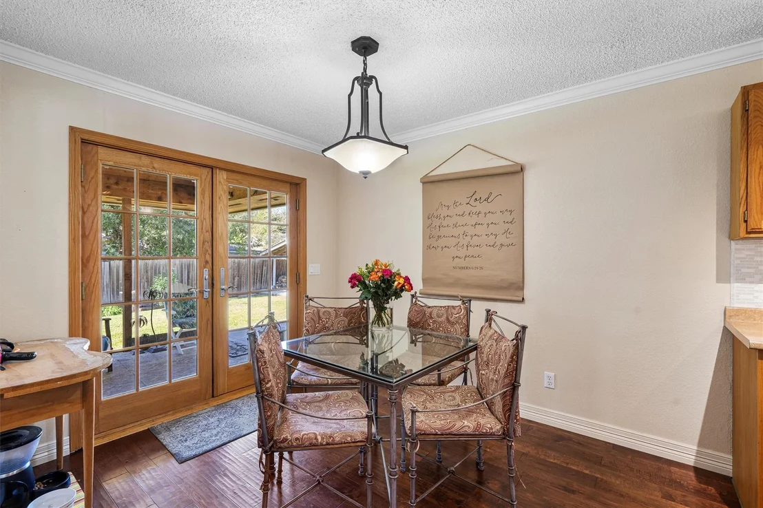 Photo of 2201 Carolyn DR