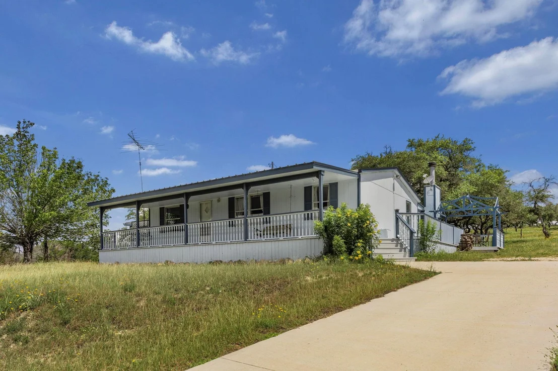 Photo of 1222 Wegener TRL