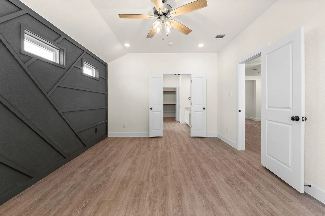 Photo of 2119 Blackhawk LOOP