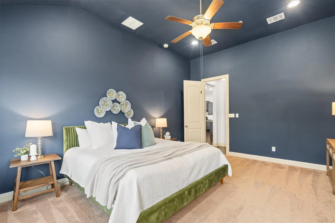 Photo of 2732 Florin CV