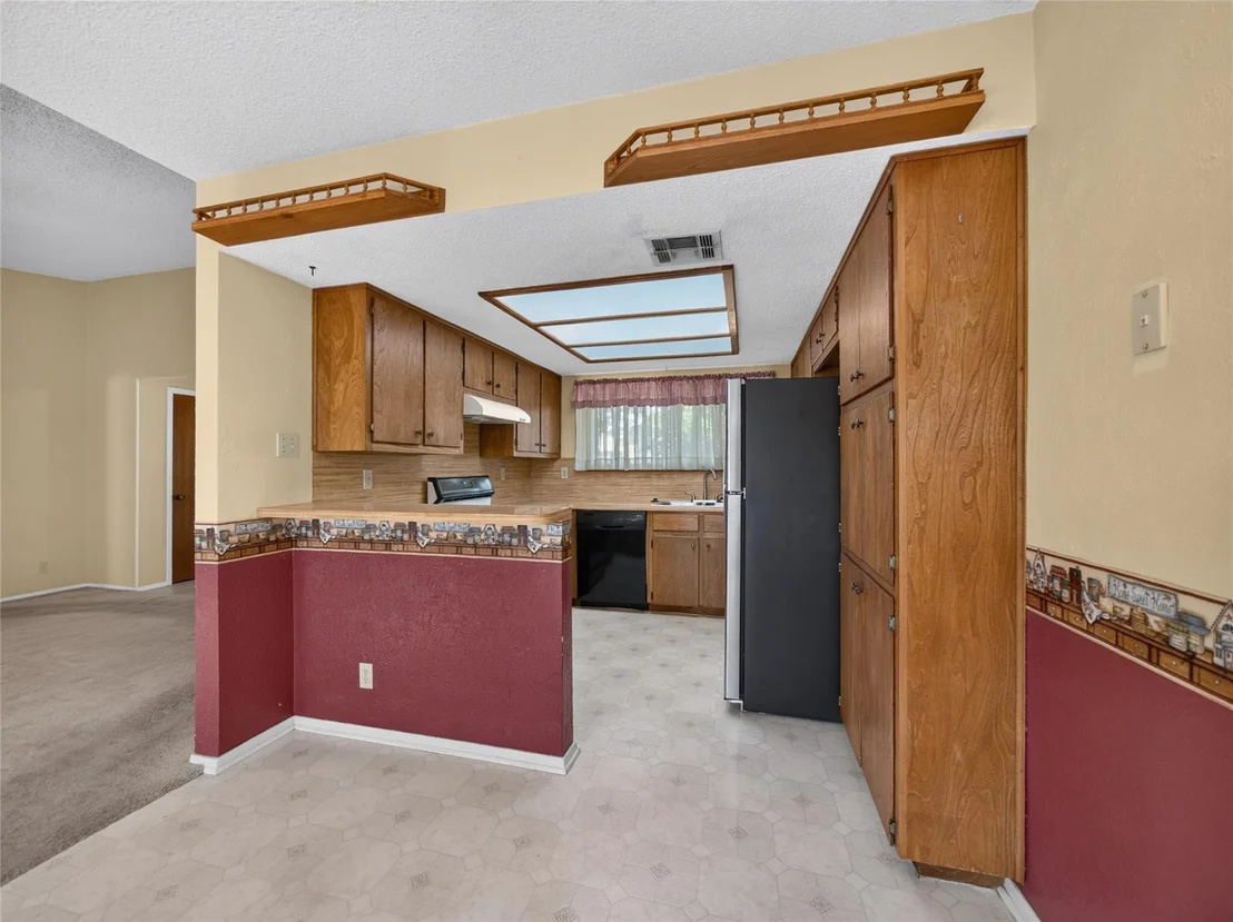 Photo of 404 E Central DR