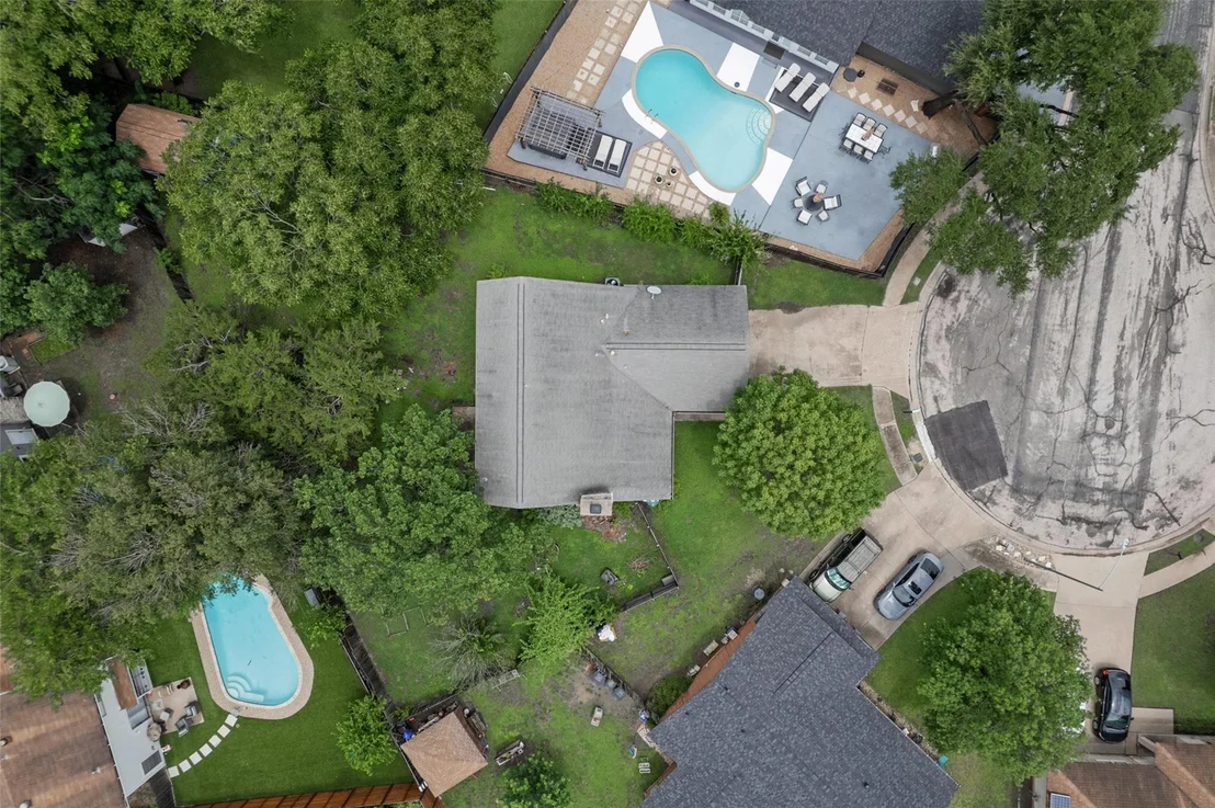 Photo of 8300 Belclaire CIR