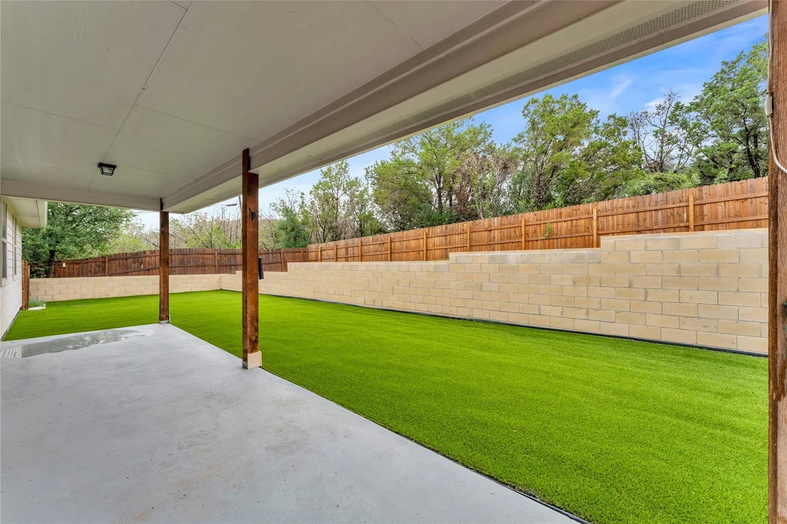 Photo of 511 Taylor DR