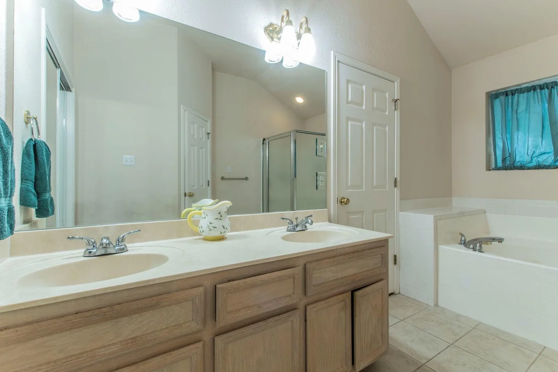 Photo of 104 Jesse James DR