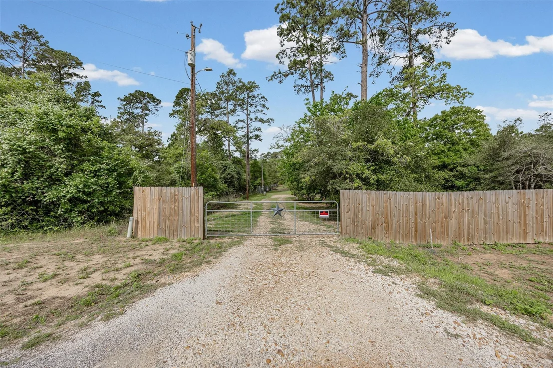Photo of 198 W Kelley RD