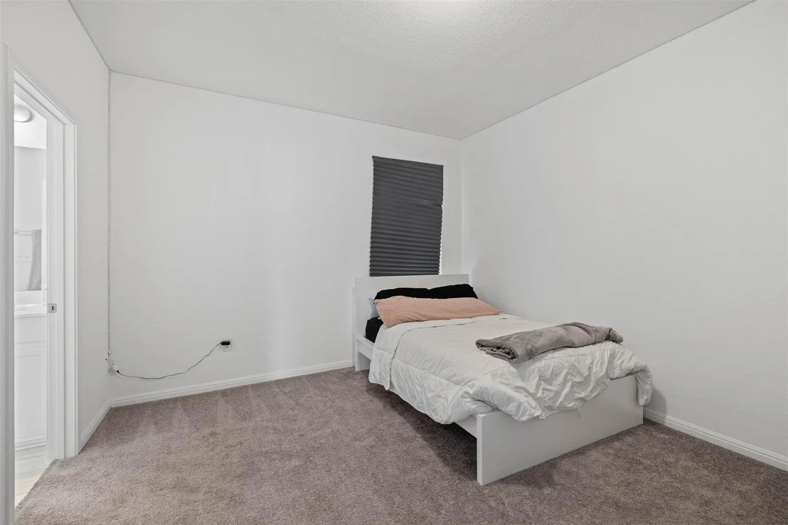 Photo of 424 Arrowhead Vine ST