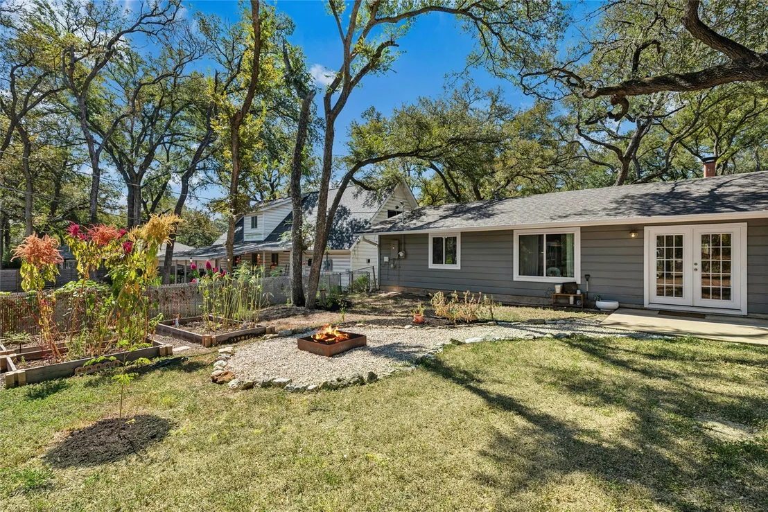 Photo of 1904 Parkside LN