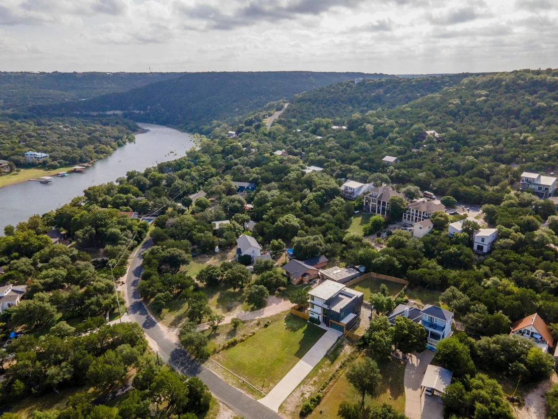 Photo of 11205 Beach RD