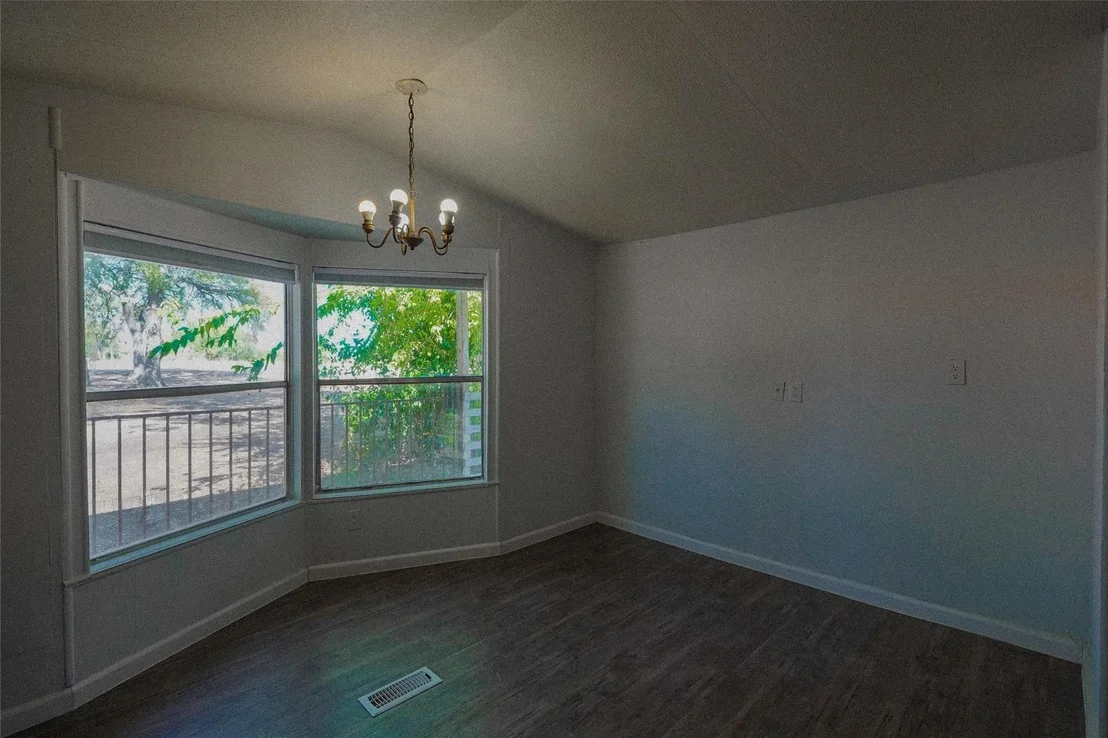Photo of 155 5th ST