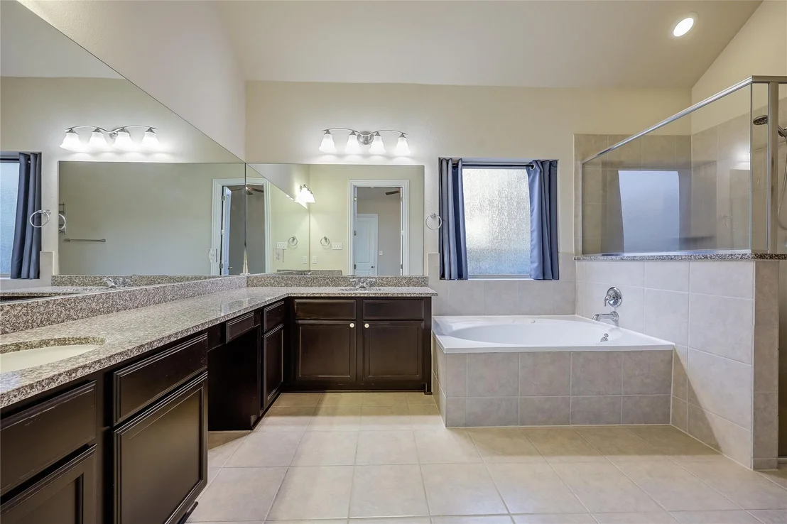 Photo of 21000 Abigail WAY