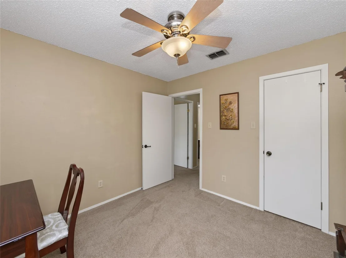 Photo of 12901 Sherbourne ST
