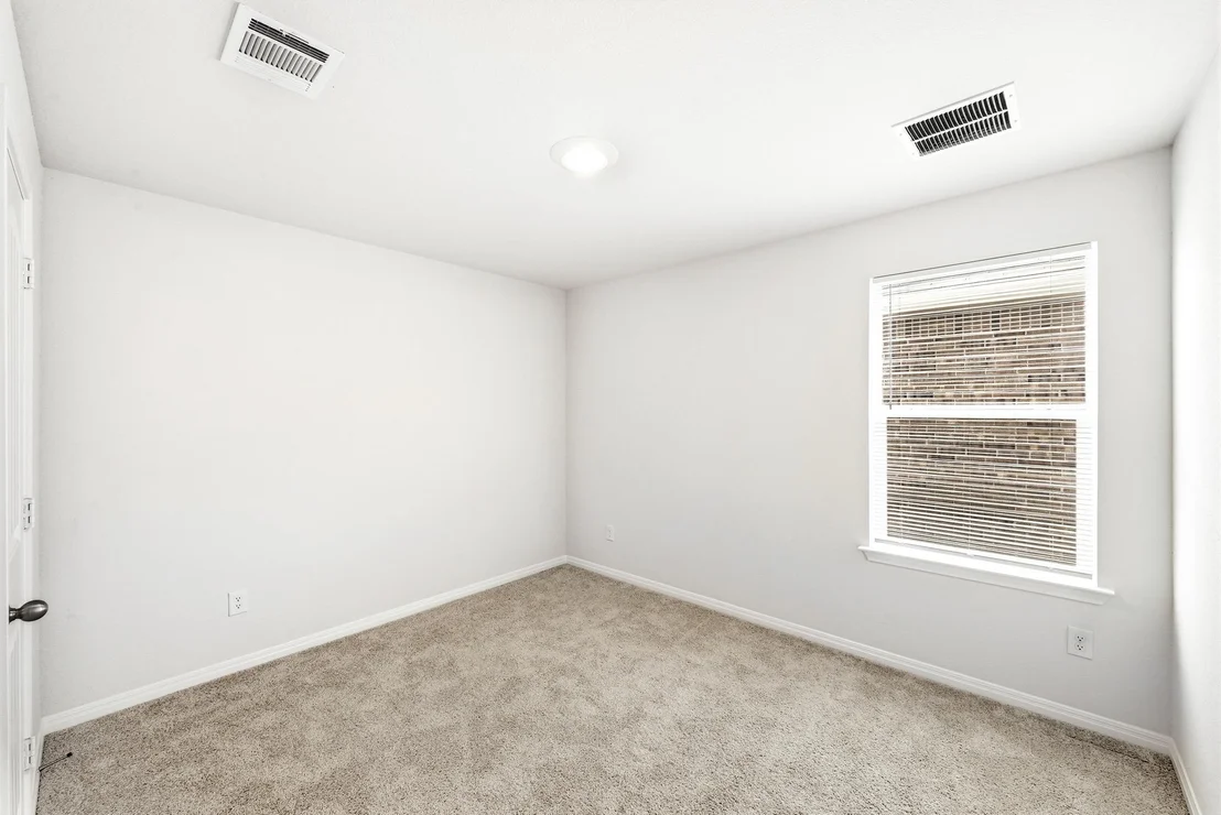 Photo of 643 Evergreen Sumac LOOP
