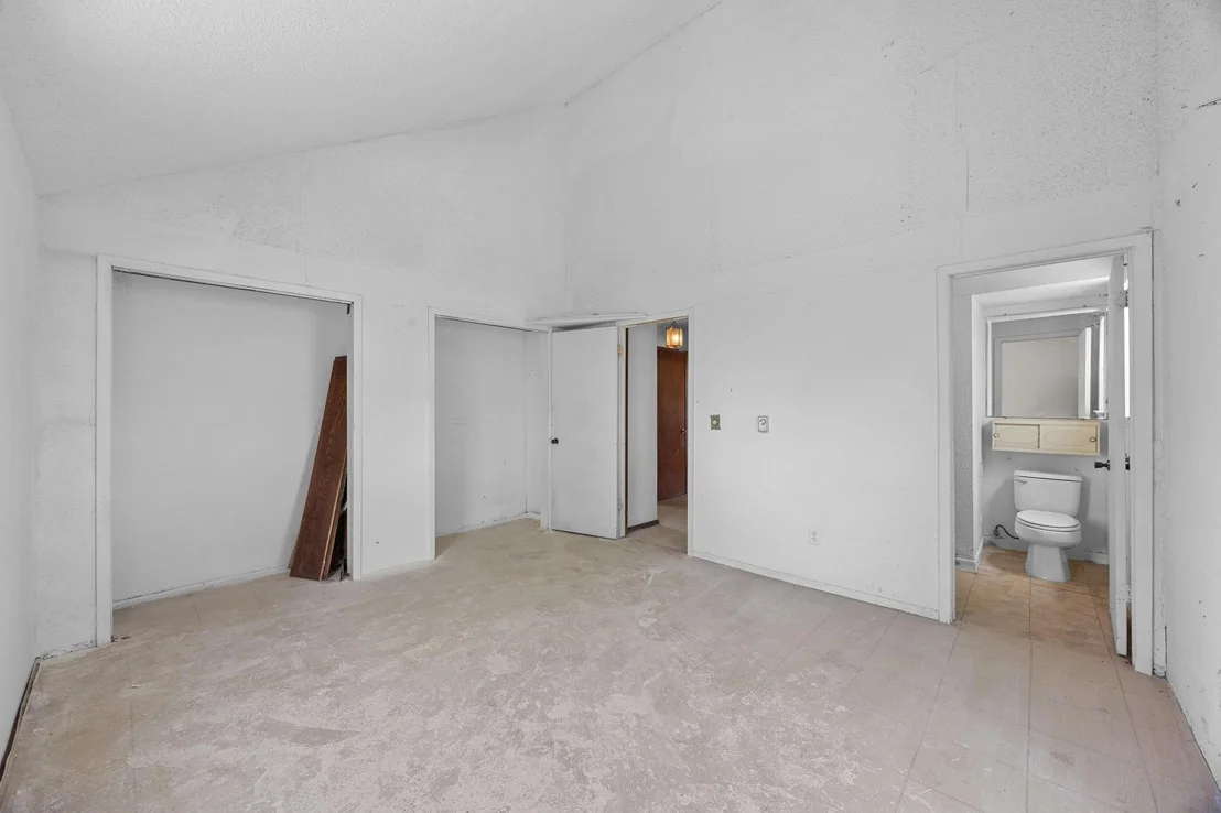 Photo of 1201 Green Acres