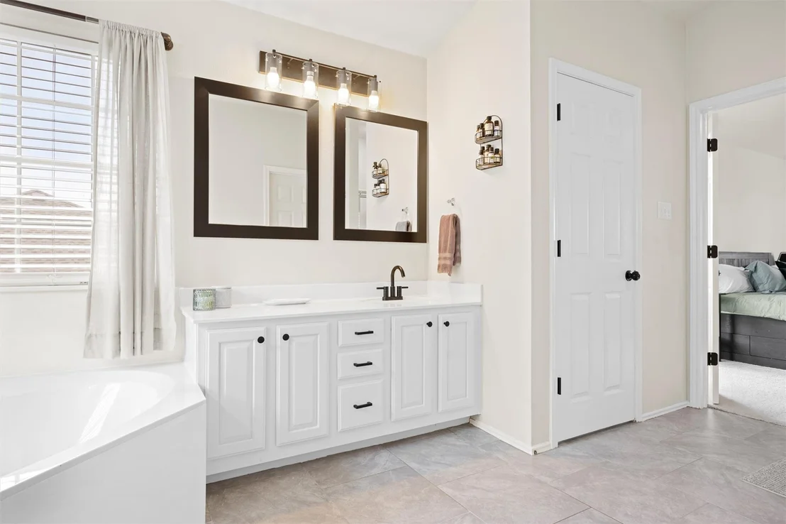 Photo of 10737 Quarry Oaks TRL