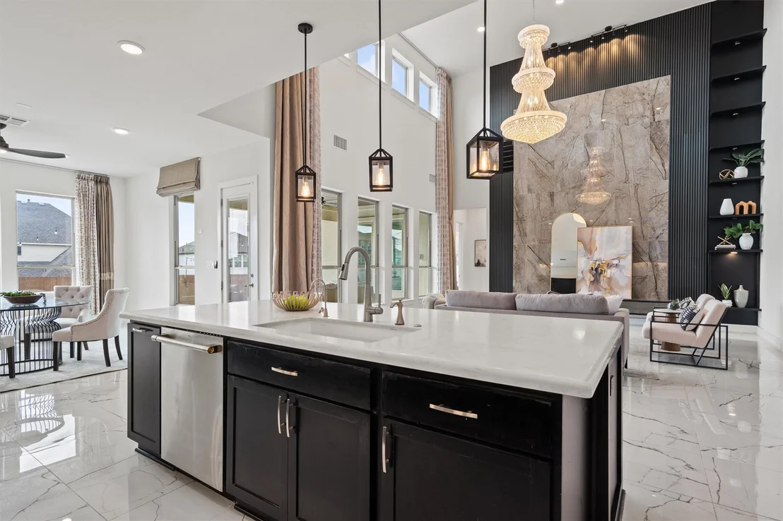 Photo of 4909 Risana BND