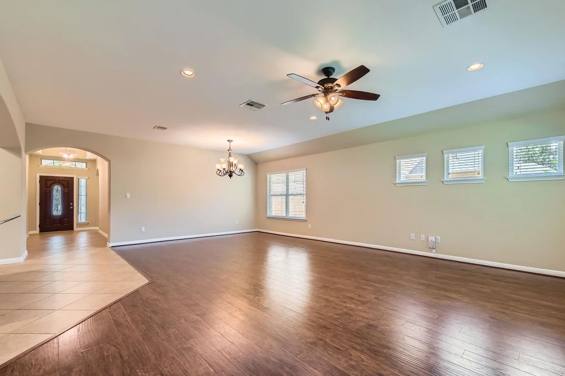 Photo of 9728 Alex LN