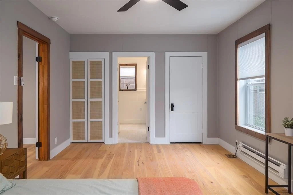 Photo of 960 North Loop DR