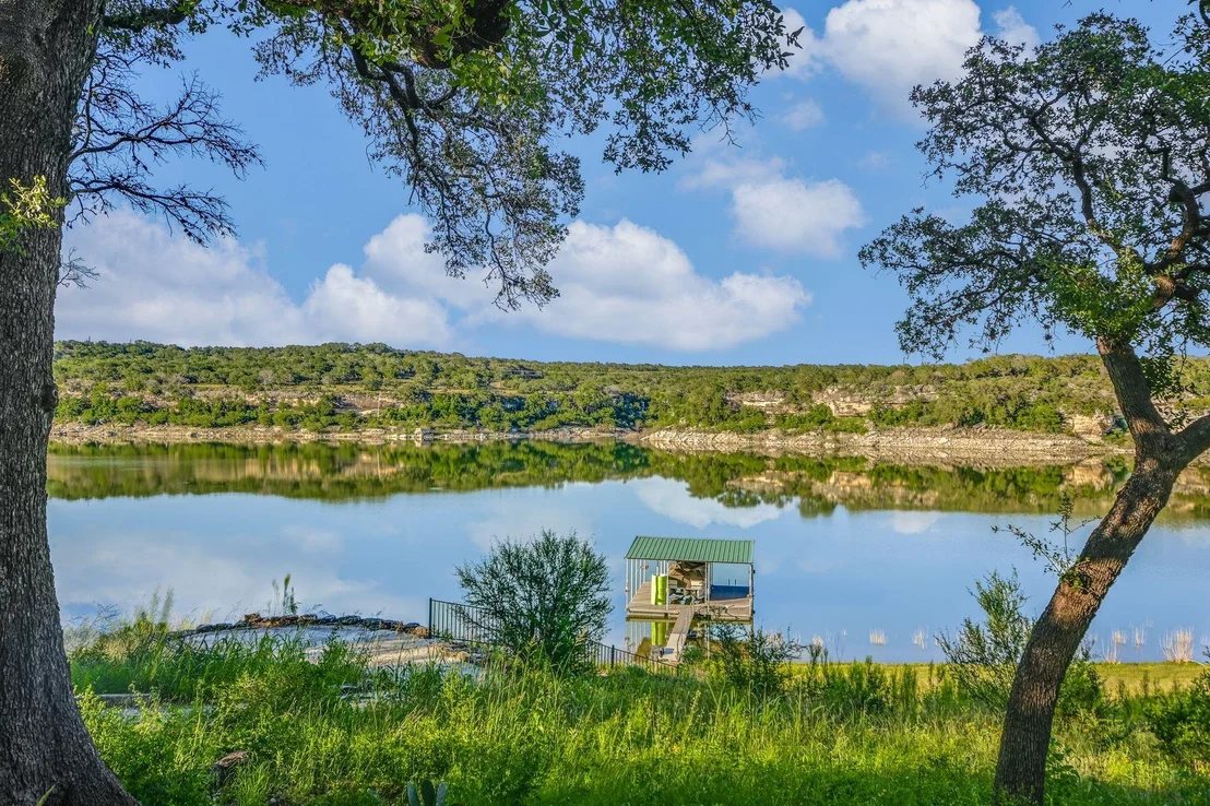 Photo of 3004 Travis Lakeside DR