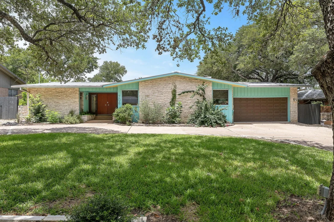 Photo of 706 Barton BLVD