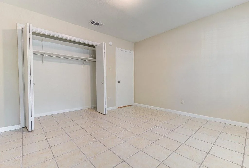 Photo of 8027 Scotland Yard