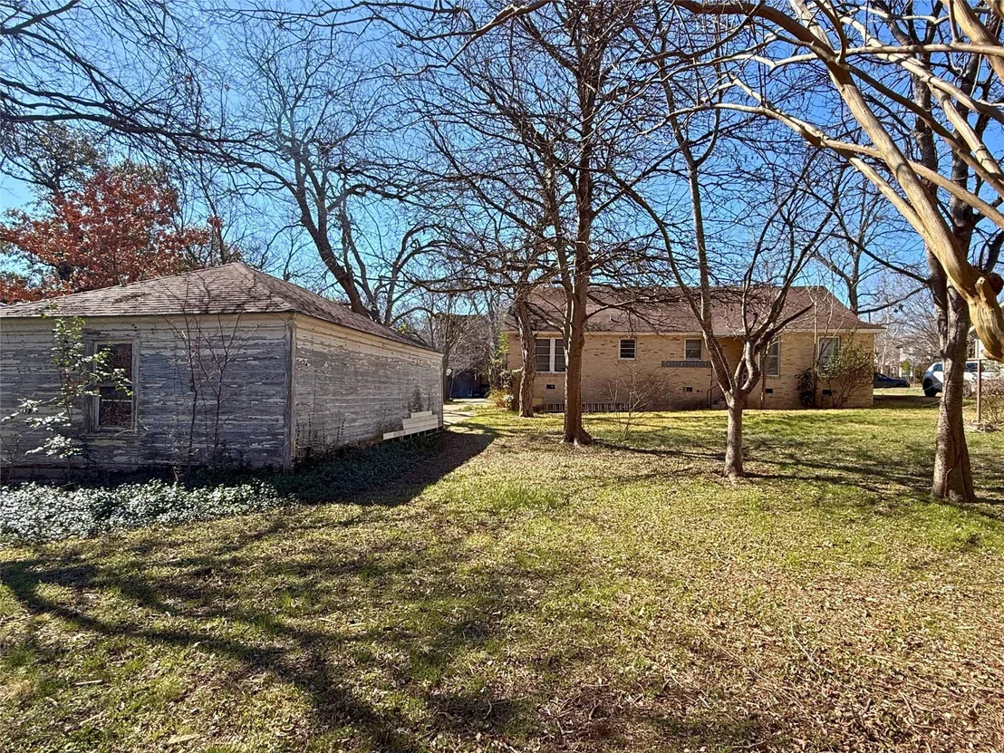 Photo of 1604 Dywer Ave