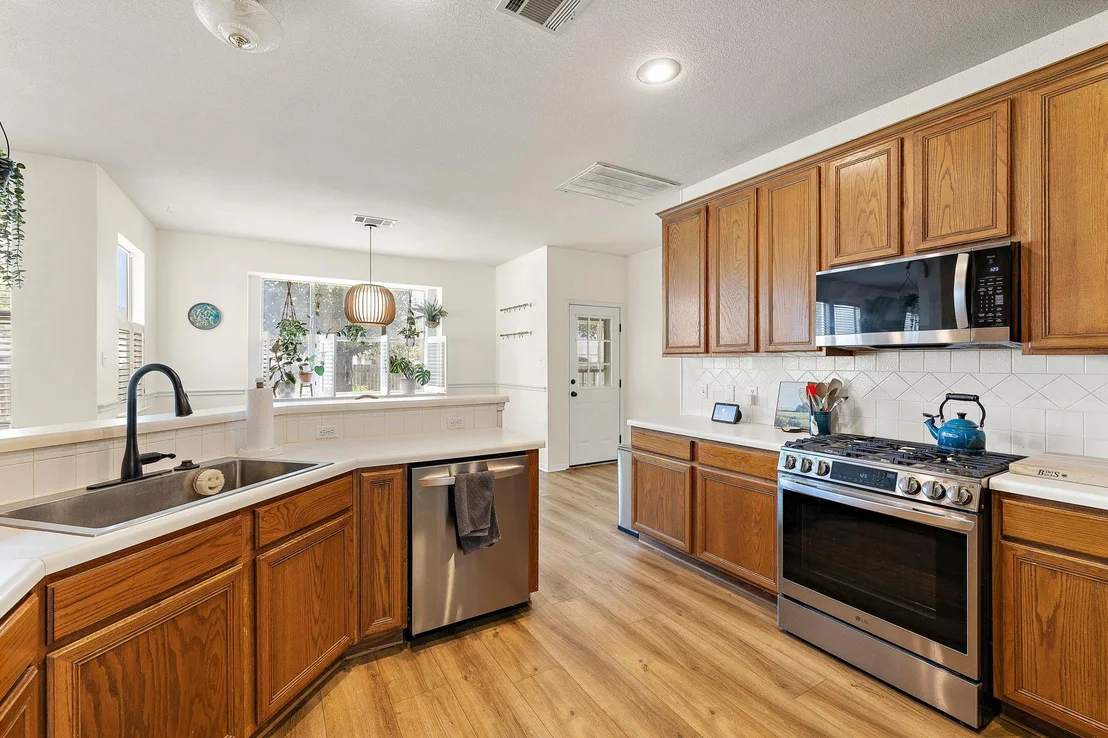 Photo of 403 Keenland DR