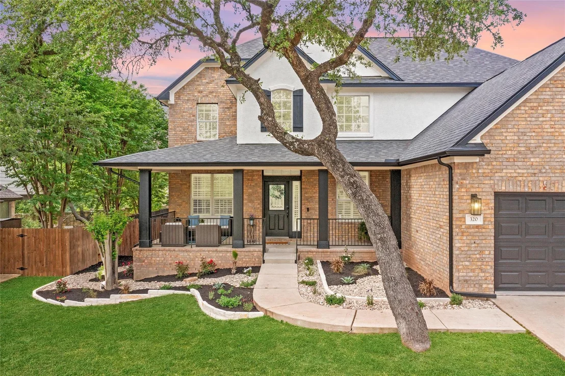 Photo of 320 Monarch LN