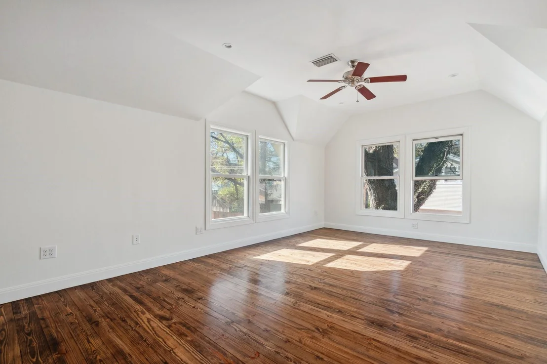Photo of 4008 Duval ST