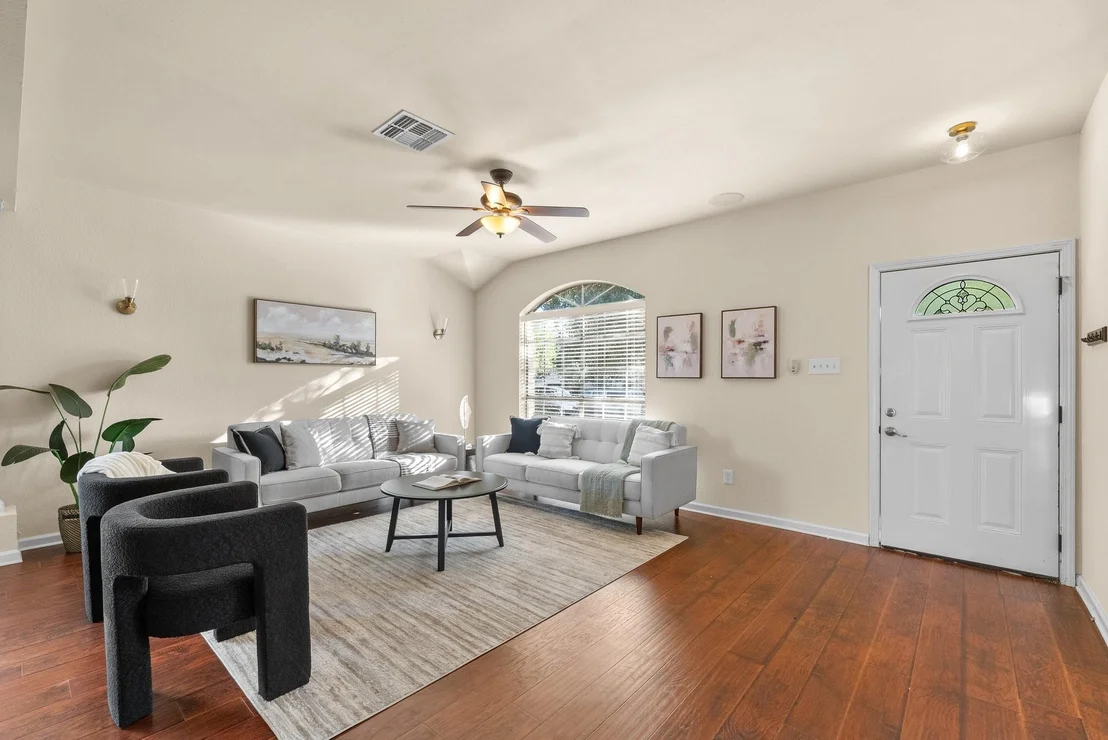 Photo of 9326 Lightwood LOOP