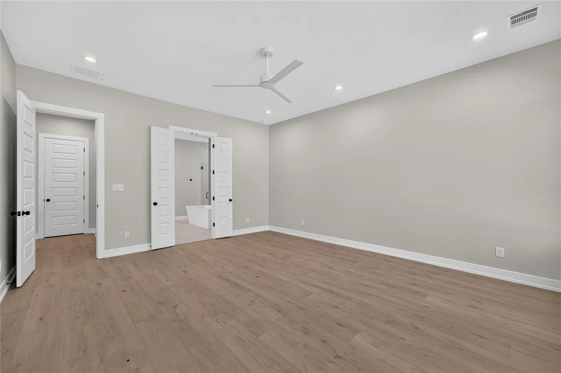 Photo of 101 Lakeview CT