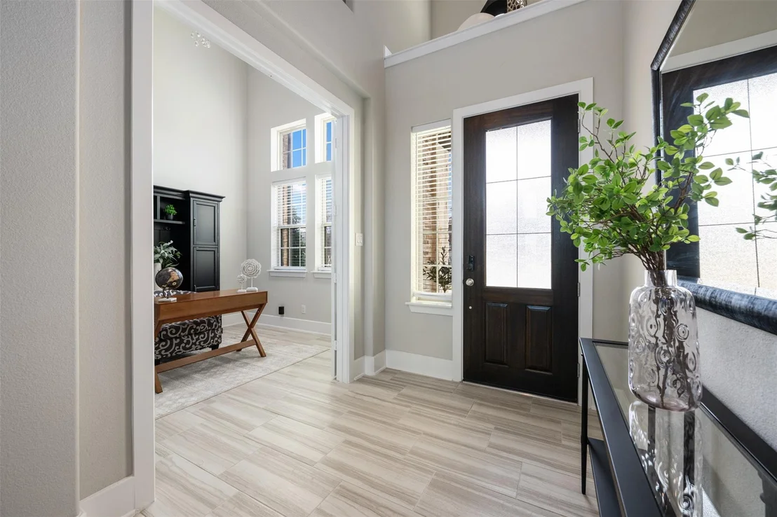 Photo of 2116 Ambling TRL