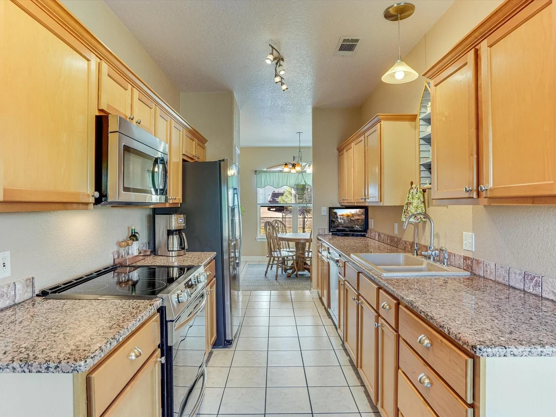 Photo of 154 W Pine DR