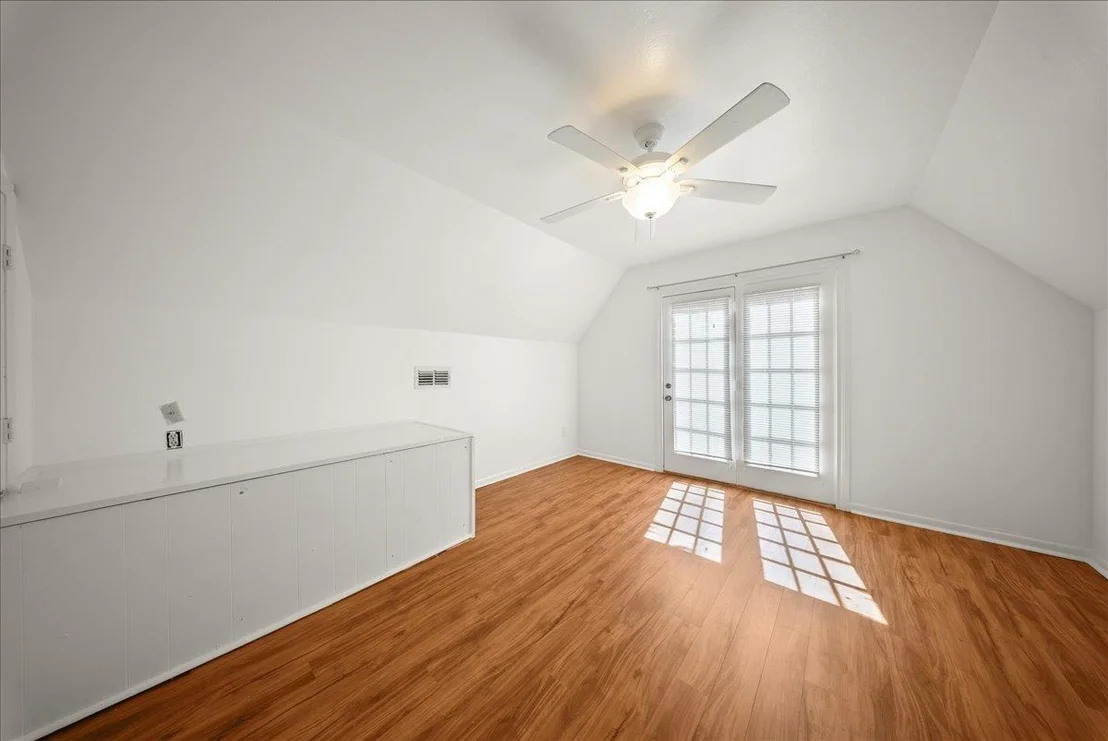Photo of 421 Forrest LN