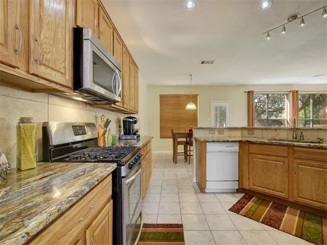 Photo of 2400 Nan LN