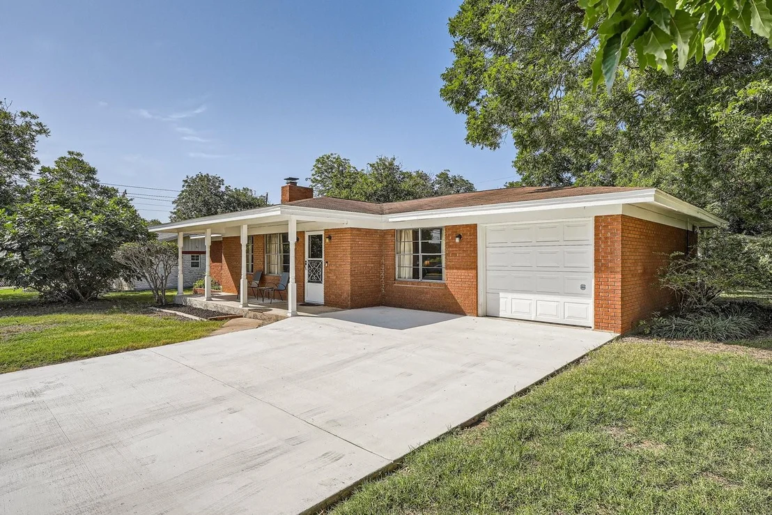 Photo of 2003 Mimosa DR