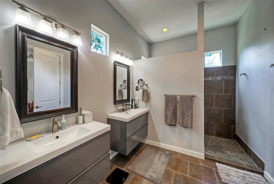 Photo of 108 Pukoo DR