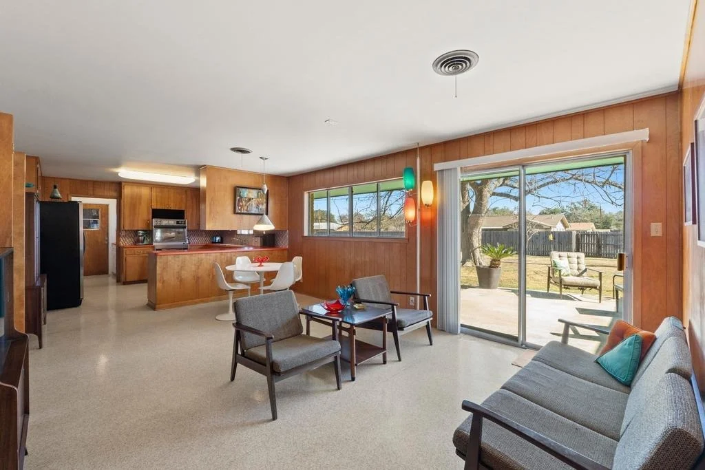 Photo of 100 W Central DR