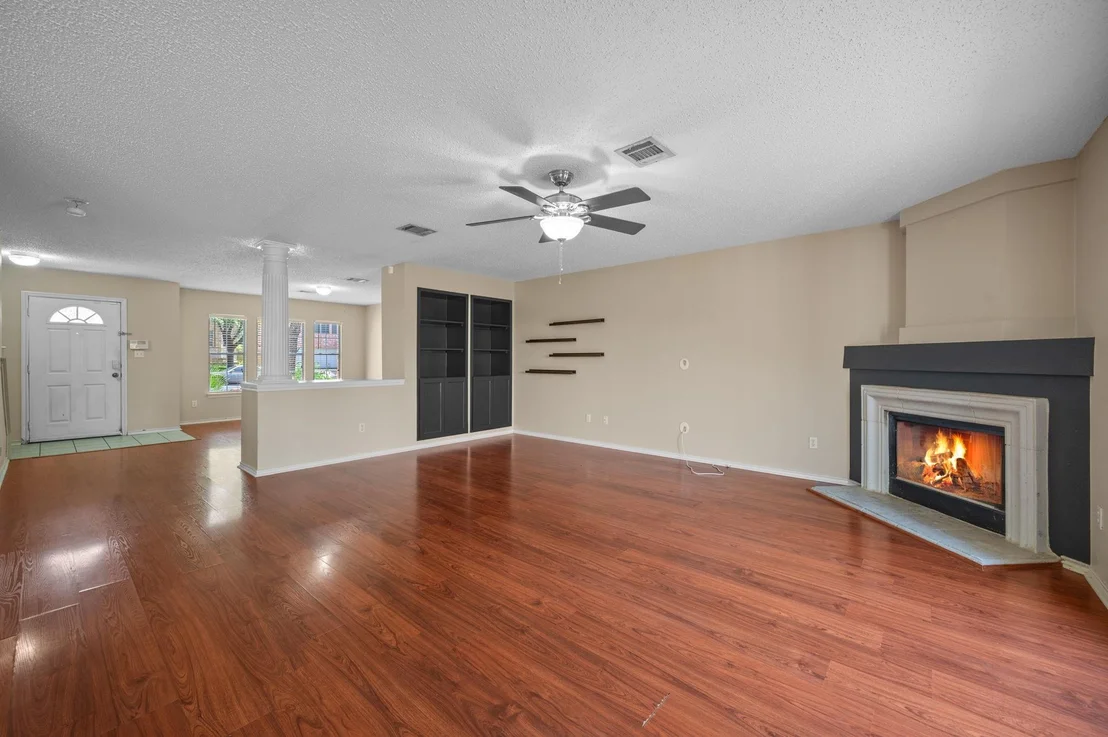 Photo of 2220 Kaiser DR