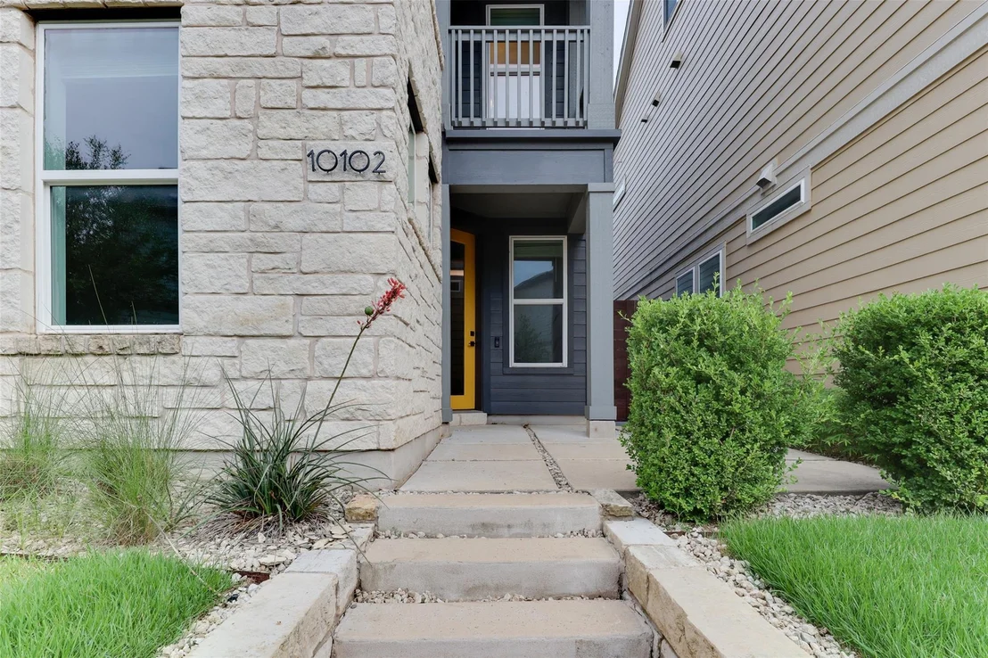 Photo of Unit 59 at 10102 Erwin TRL
