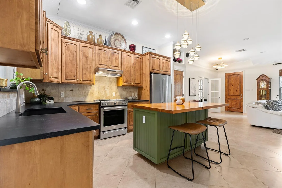 Photo of 176 Cassel WAY