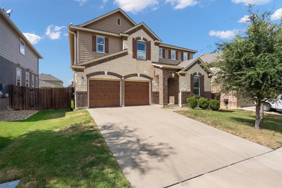 Photo of 310 White River DR